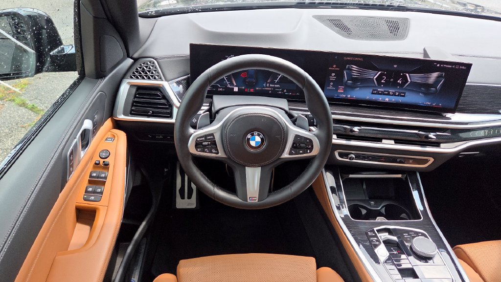 Used 2024 BMW X5 xDrive40i w/ M Sport Package AWD/4WD image 17