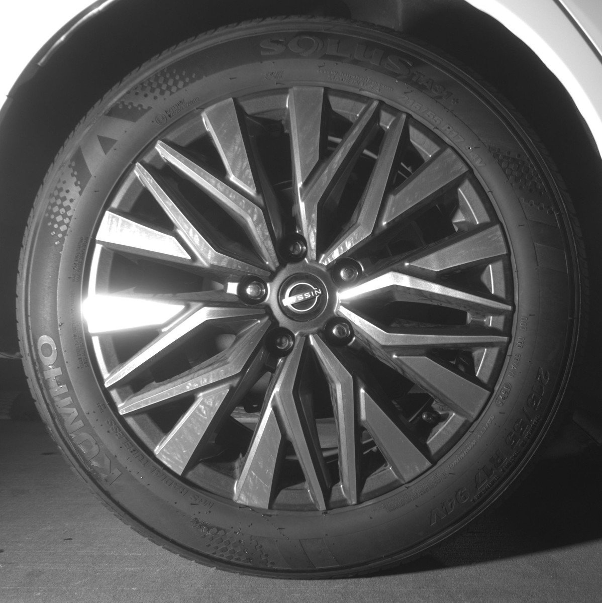 Used 2025 Nissan Altima 2.5 SV image 15