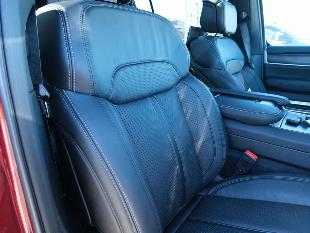 New 2026 Jeep Grand Wagoneer Summit w/ Rear Seat Video Group I image 38