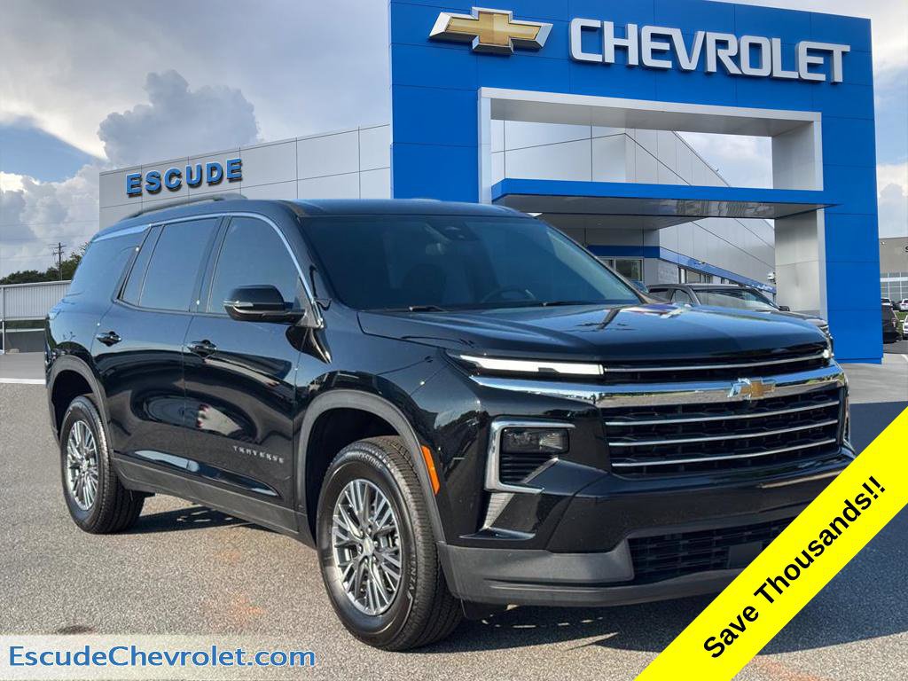 Used 2026 Chevrolet Traverse LT