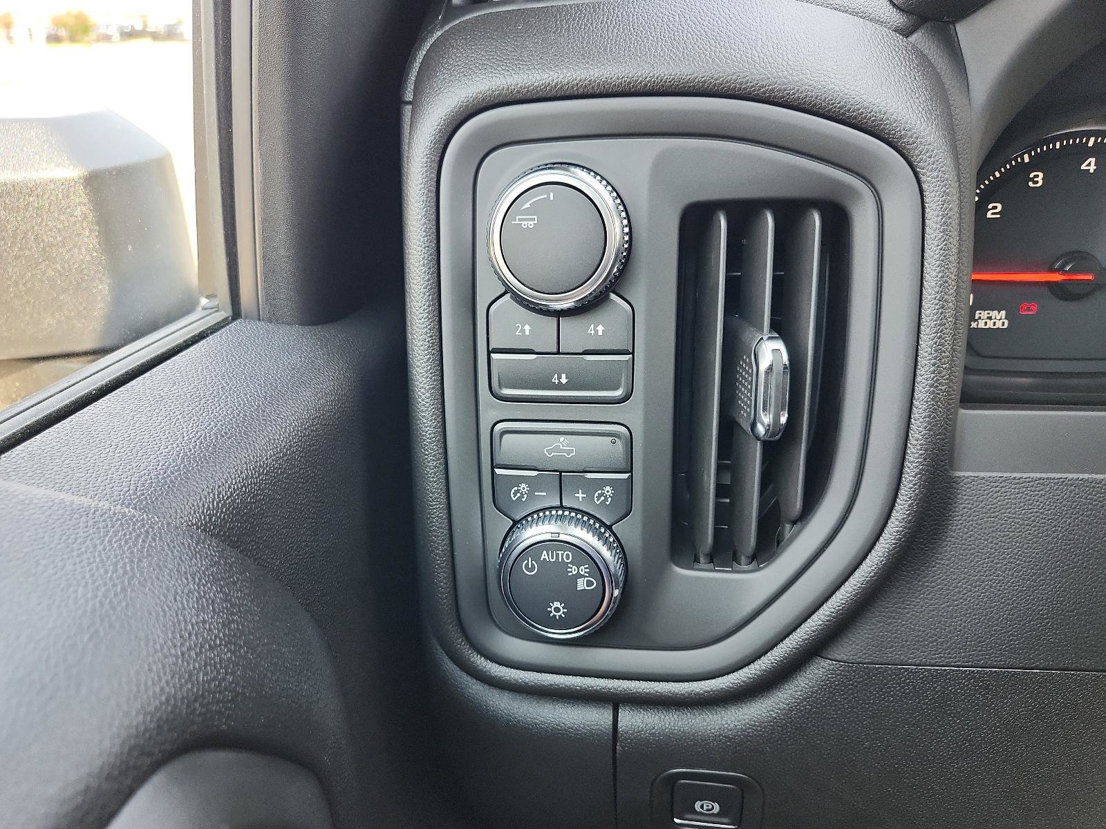 New 2026 GMC Sierra 2500 Pro image 17