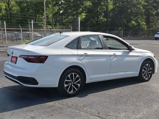 Used 2022 Volkswagen Jetta S image 5