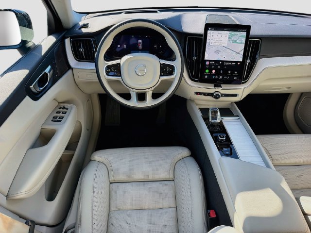 Used 2026 Volvo XC60 B5 Ultra AWD/4WD image 17