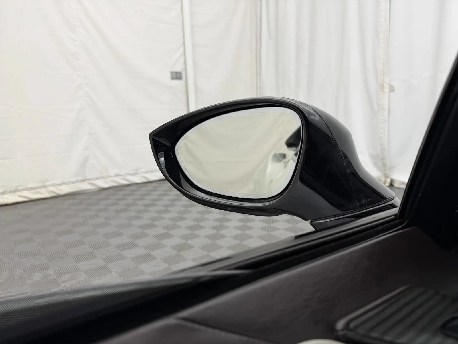 Used 2019 BMW i8 Coupe AWD/4WD image 18