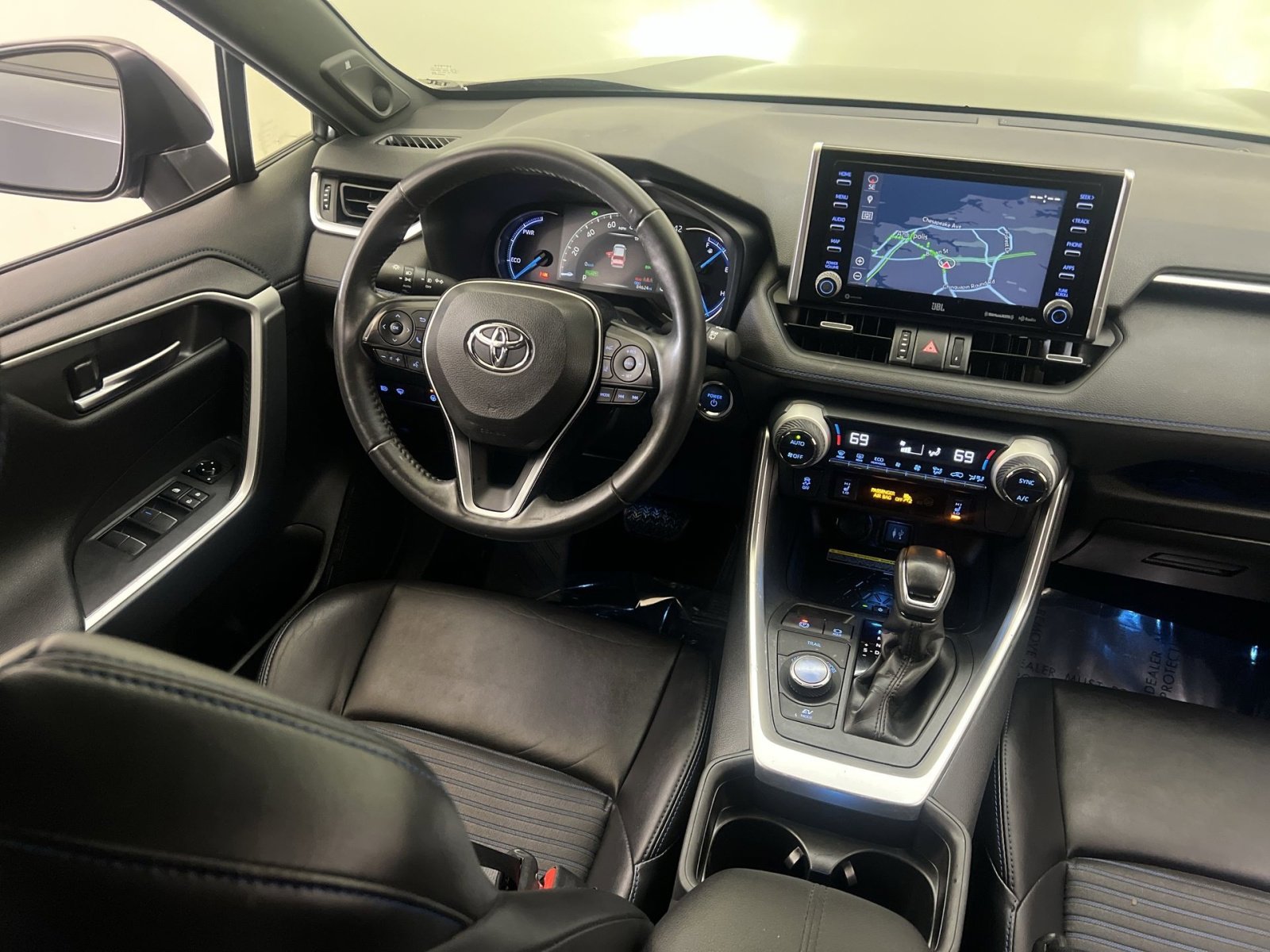 Used 2019 Toyota RAV4 XSE image 30