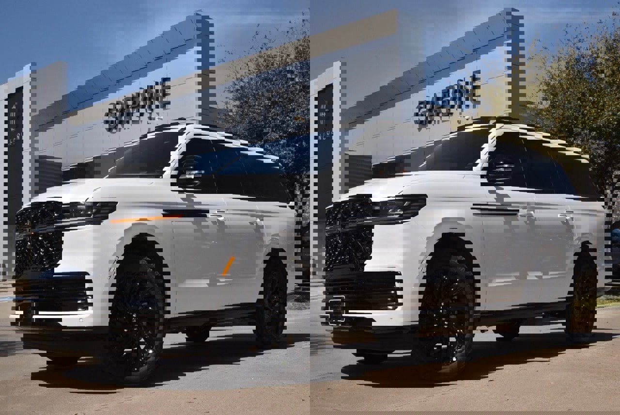 New 2025 Lincoln Navigator L Reserve w/ Jet Appearance Package image 8