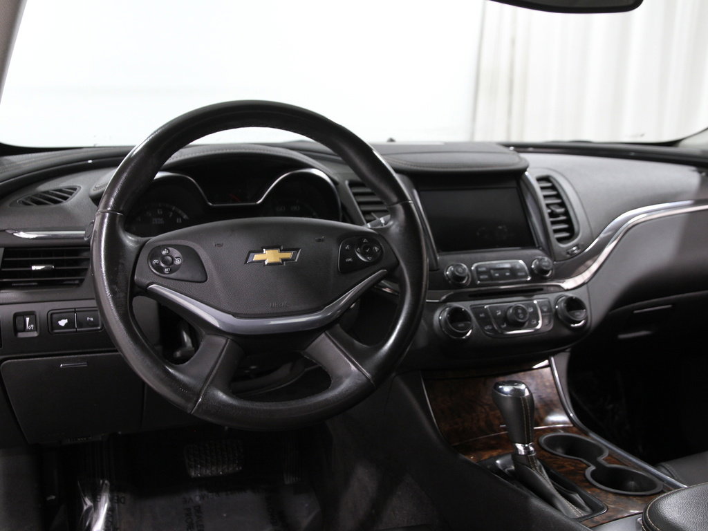 Used 2014 Chevrolet Impala LT w/ Convenience Package image 6