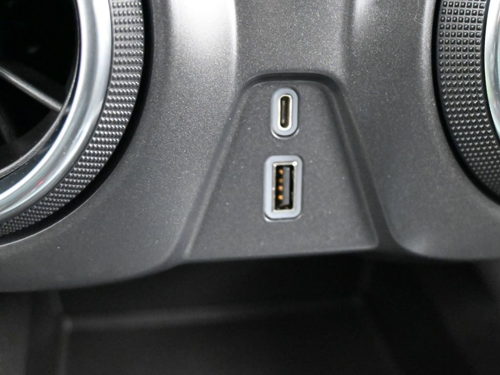 Used 2020 Chevrolet Blazer LT image 11