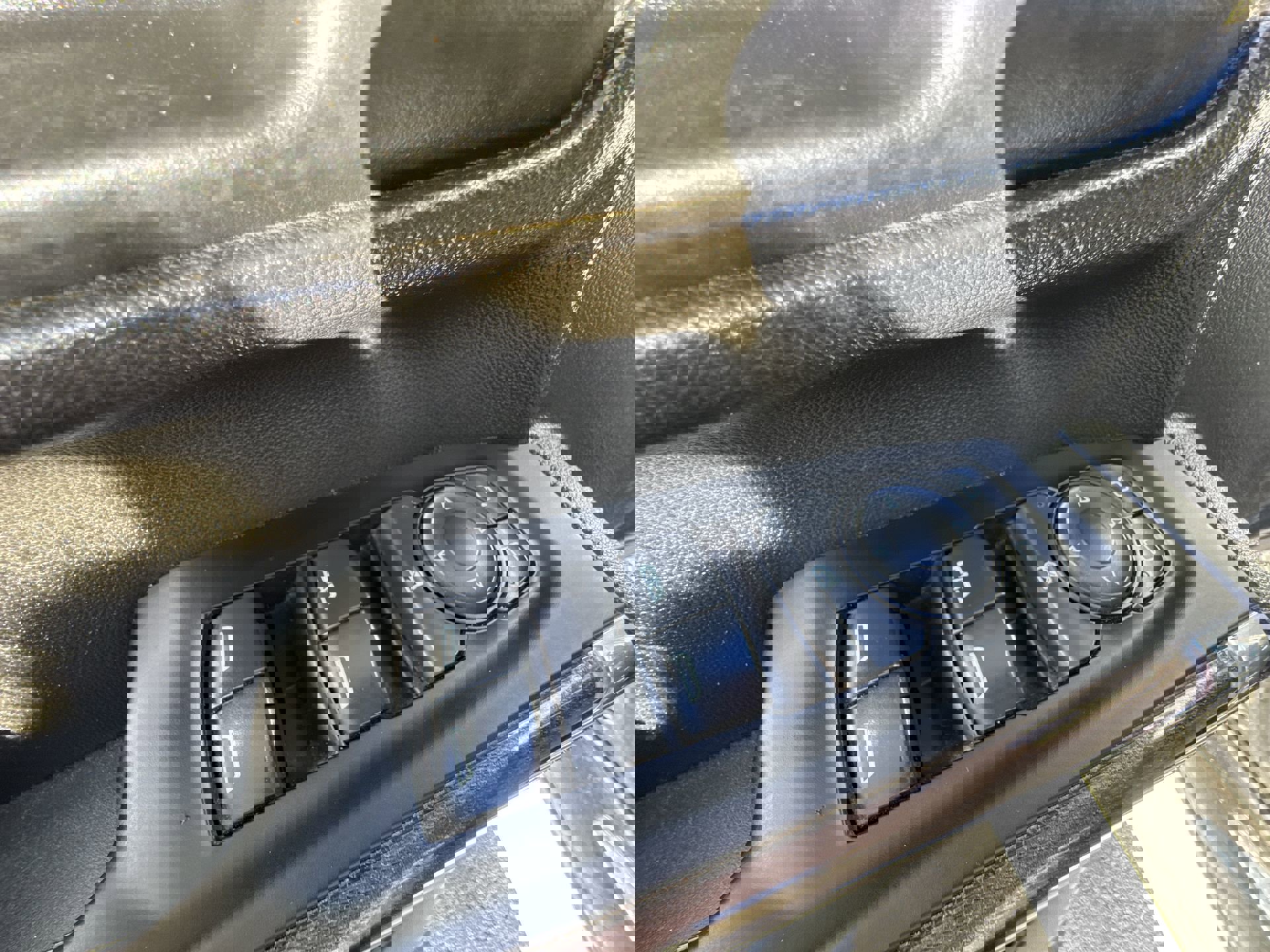 Used 2023 Chevrolet Silverado 2500 LT w/ Convenience Package image 13