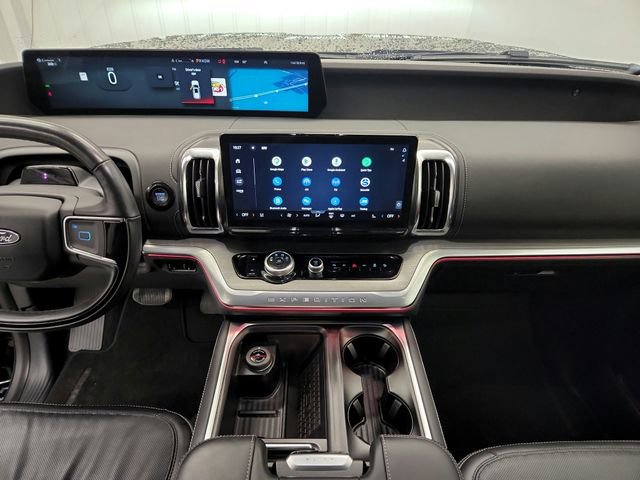 Used 2025 Ford Expedition Platinum AWD/4WD image 30