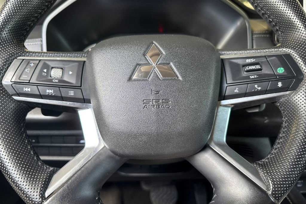 Used 2024 Mitsubishi Outlander SE AWD/4WD image 26