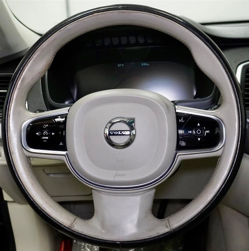 Used 2016 Volvo XC90 T6 Momentum image 13