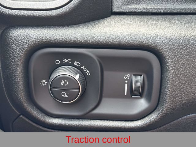 New 2026 RAM 1500 Express AWD/4WD image 18