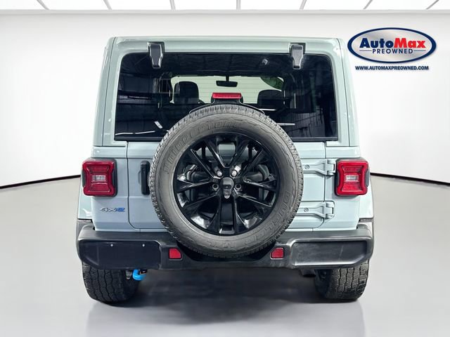 Used 2023 Jeep Wrangler Unlimited Sahara w/ Cold Weather Group AWD/4WD image 8