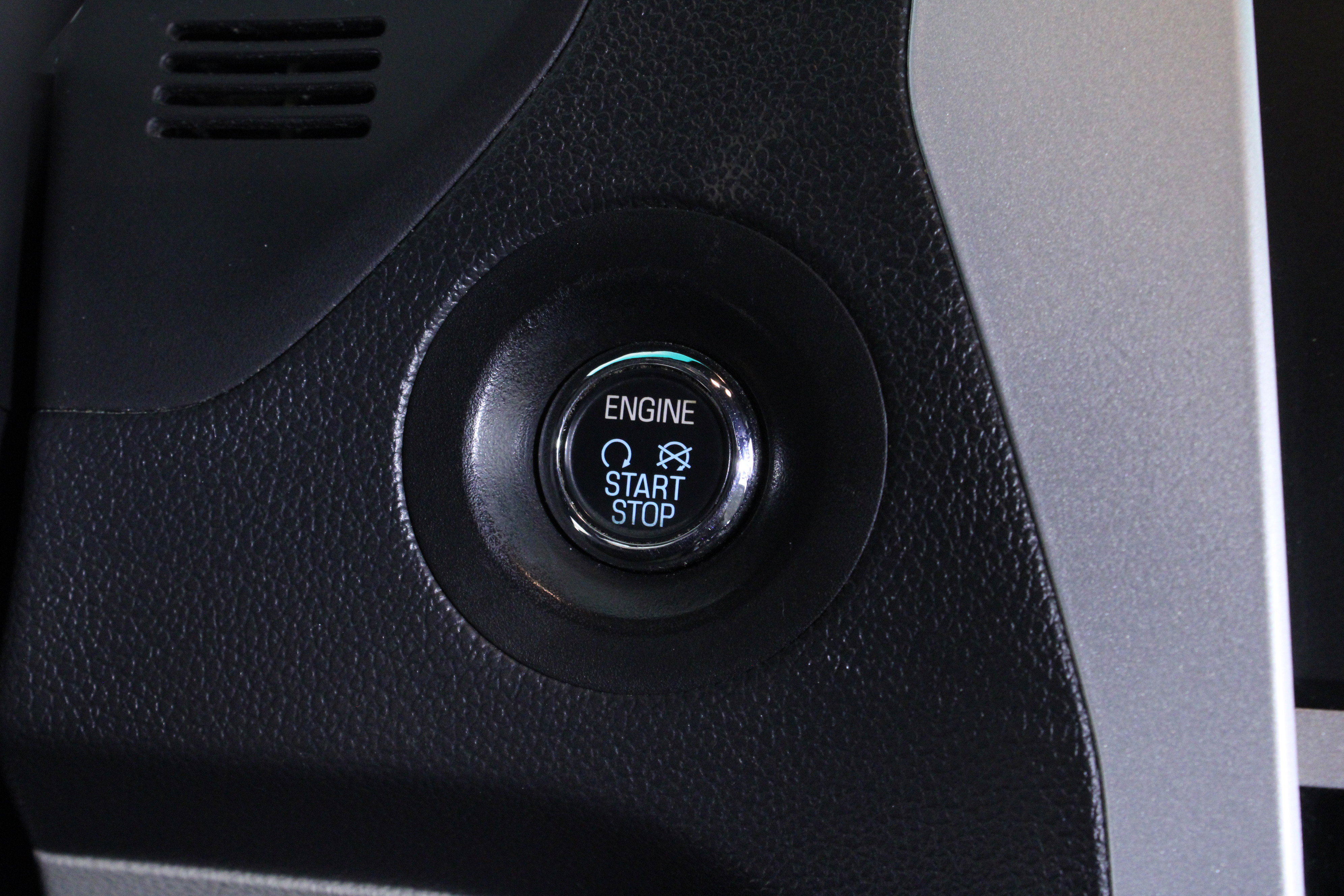 Used 2011 Ford Explorer Limited w/ 302A Rapid Spec Order Code image 32