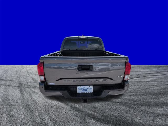Used 2019 Toyota Tacoma TRD Sport AWD/4WD image 5