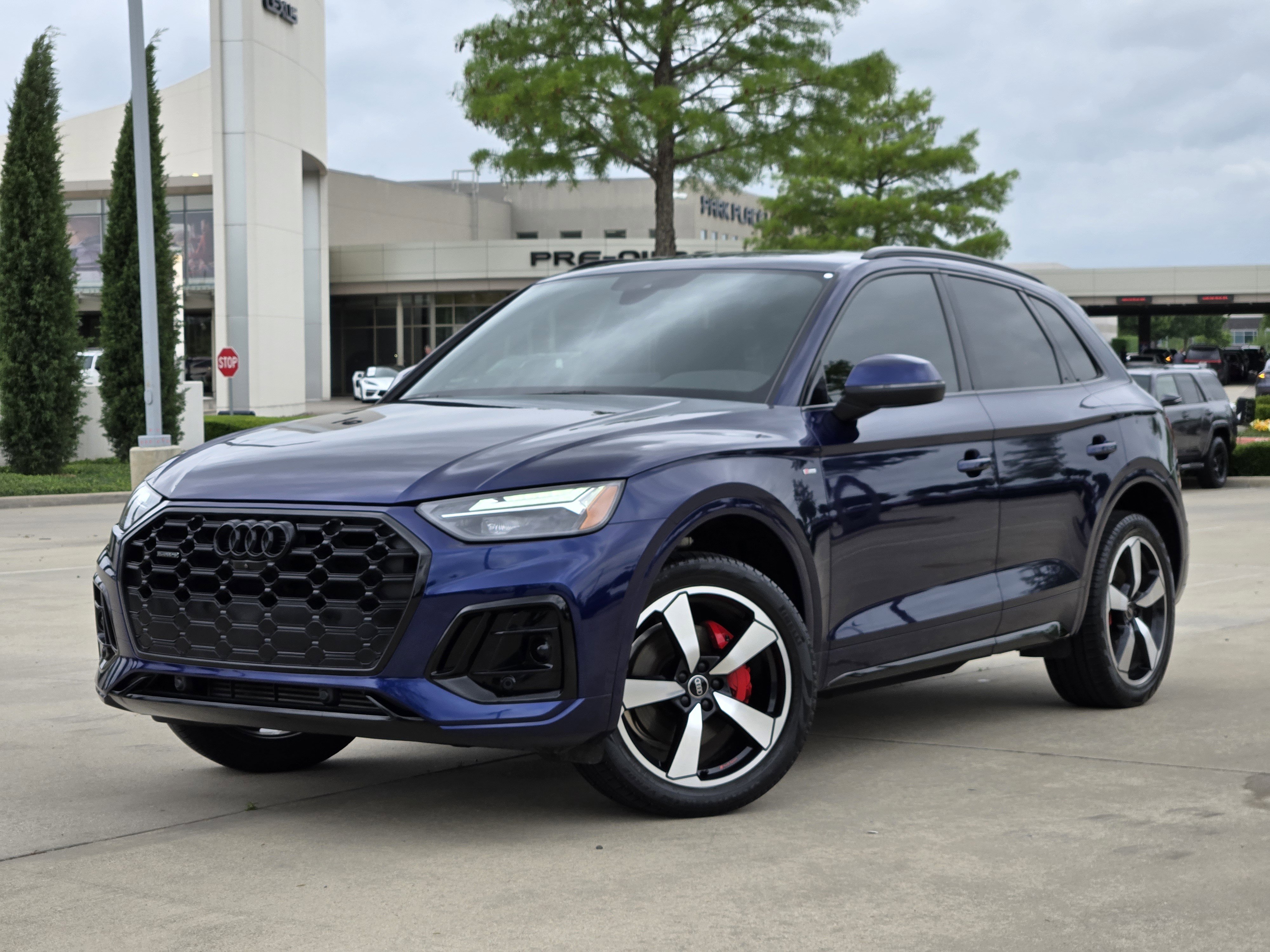 Used 2024 Audi Q5 2.0T Premium Plus w/ Premium Plus Package image 1