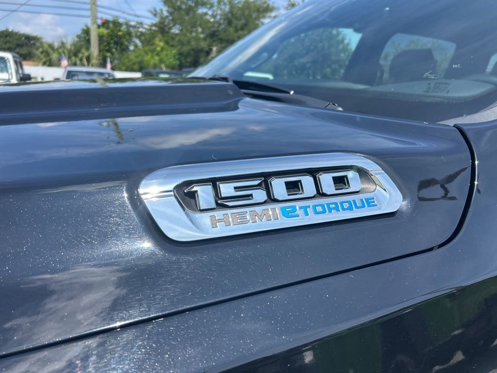 Used 2024 RAM 1500 Laramie RWD image 18