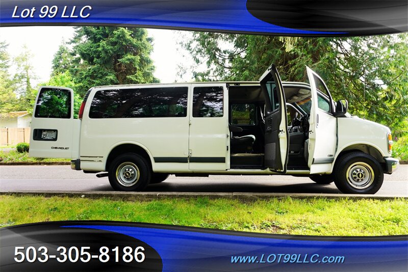 Used 2002 Chevrolet Express 3500 Extended Passenger w/ LS Preferred Equipment Group RWD image 27