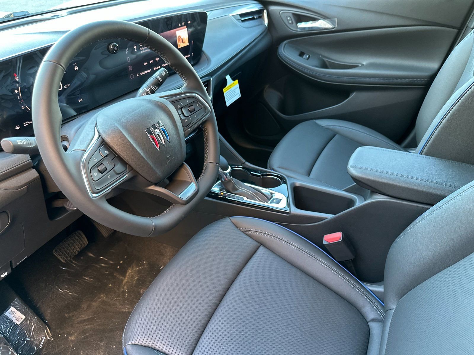 New 2026 Buick Encore GX Sport Touring image 10