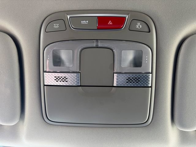 Used 2024 Kia Telluride S FWD image 31