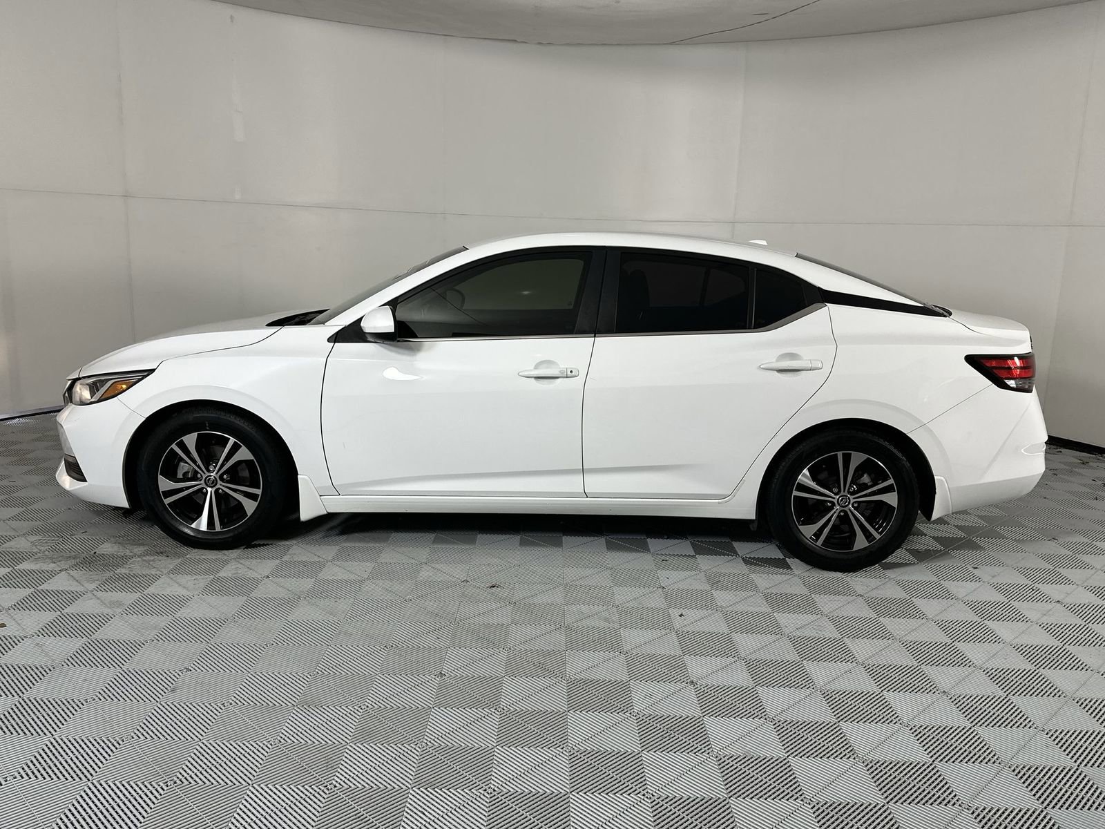 Certified 2021 Nissan Sentra SV FWD image 5