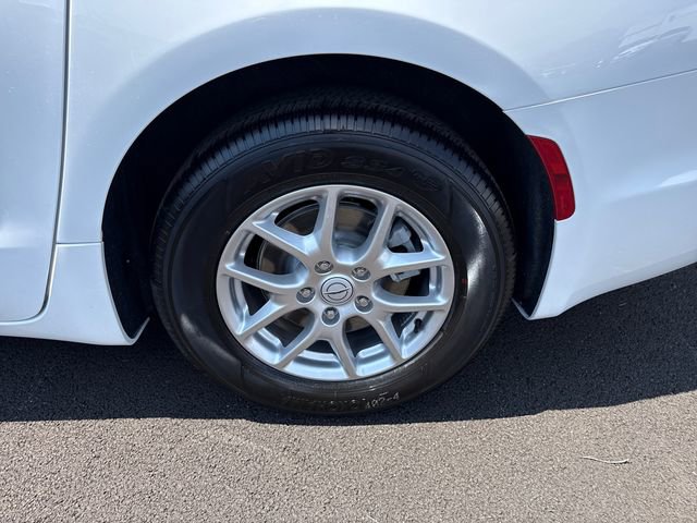 New 2026 Chrysler Pacifica Select FWD image 31