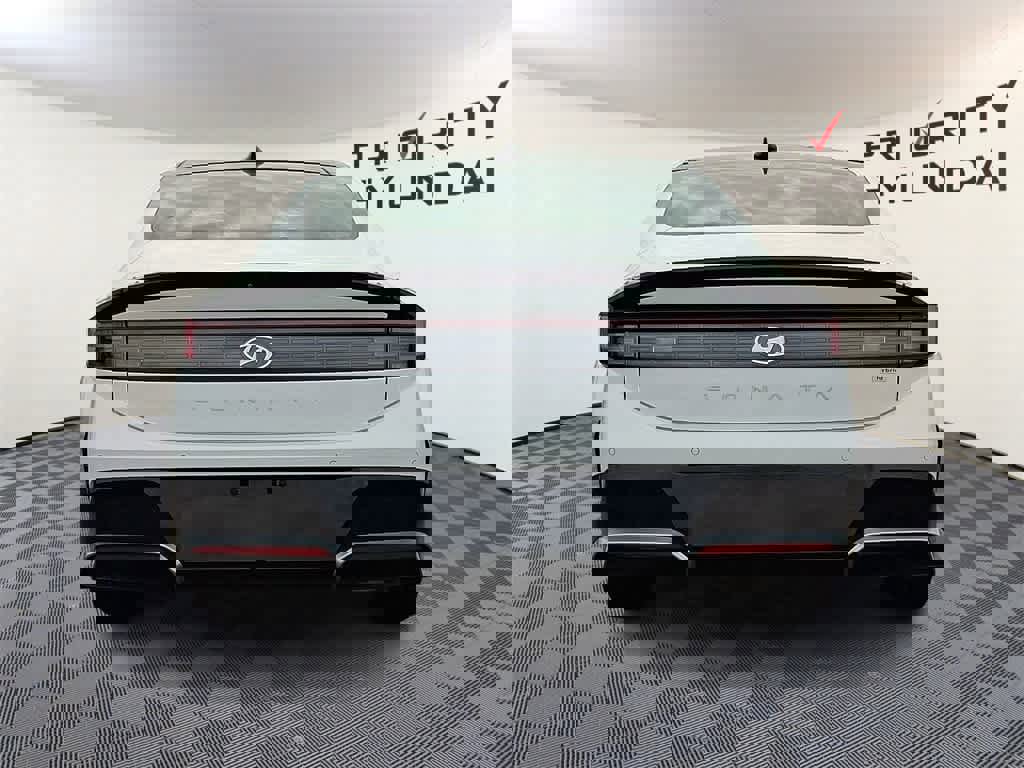 Used 2025 Hyundai Sonata Limited image 5