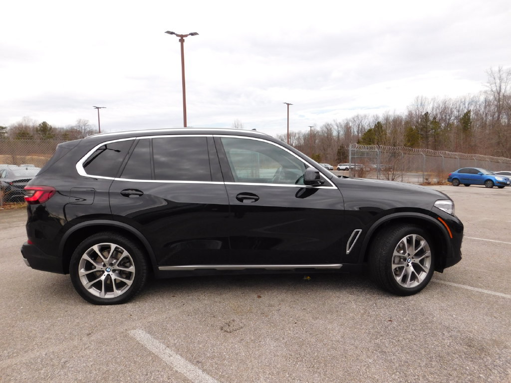 Used 2022 BMW X5 xDrive40i AWD/4WD image 4