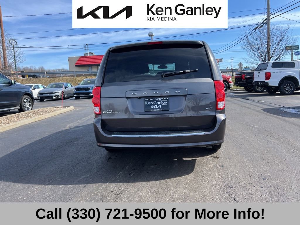 Used 2020 Dodge Grand Caravan SXT image 11