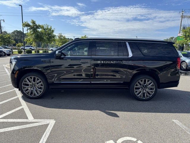 Used 2025 GMC Yukon XL Denali Ultimate image 5