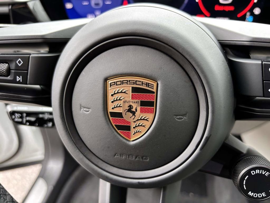 Certified 2025 Porsche Macan 4S Electric image 23