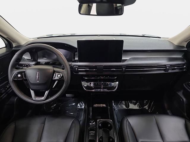 Certified 2023 Lincoln Corsair AWD image 9