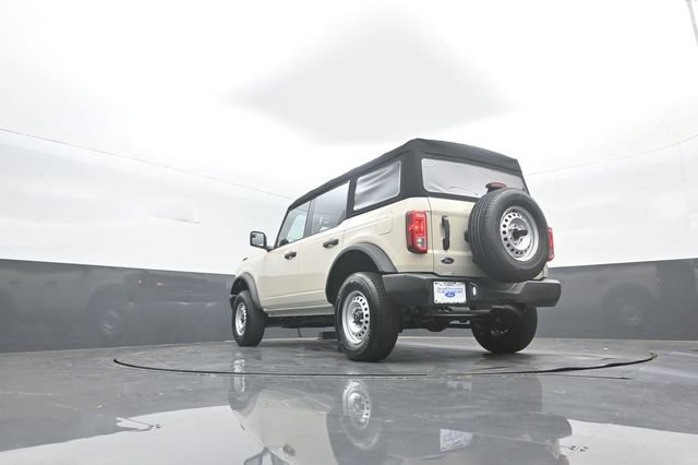 New 2025 Ford Bronco 4-Door image 30