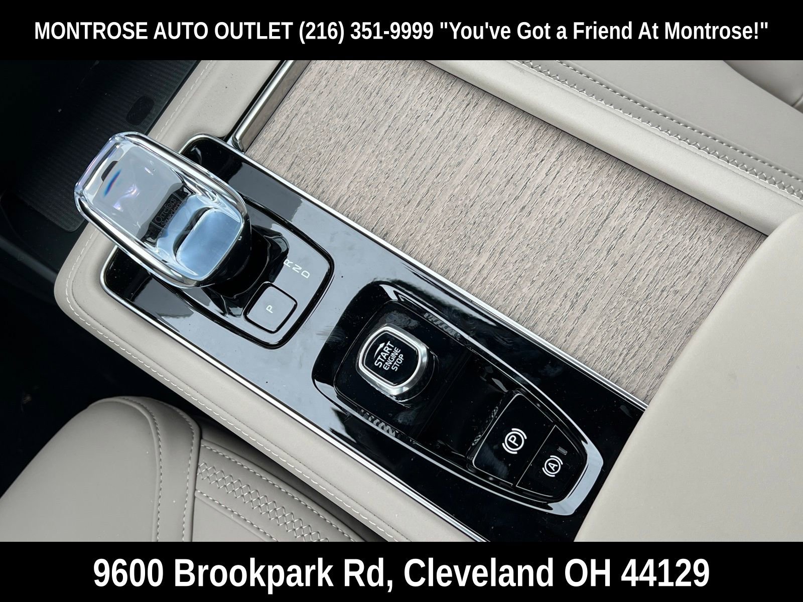 New 2026 Volvo XC90 B5 Plus w/ Protection Package Premier image 23