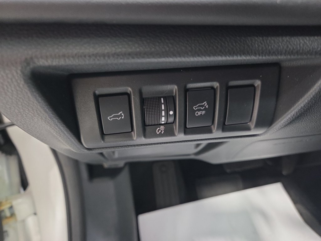Used 2025 Subaru Outback Touring XT AWD/4WD image 33