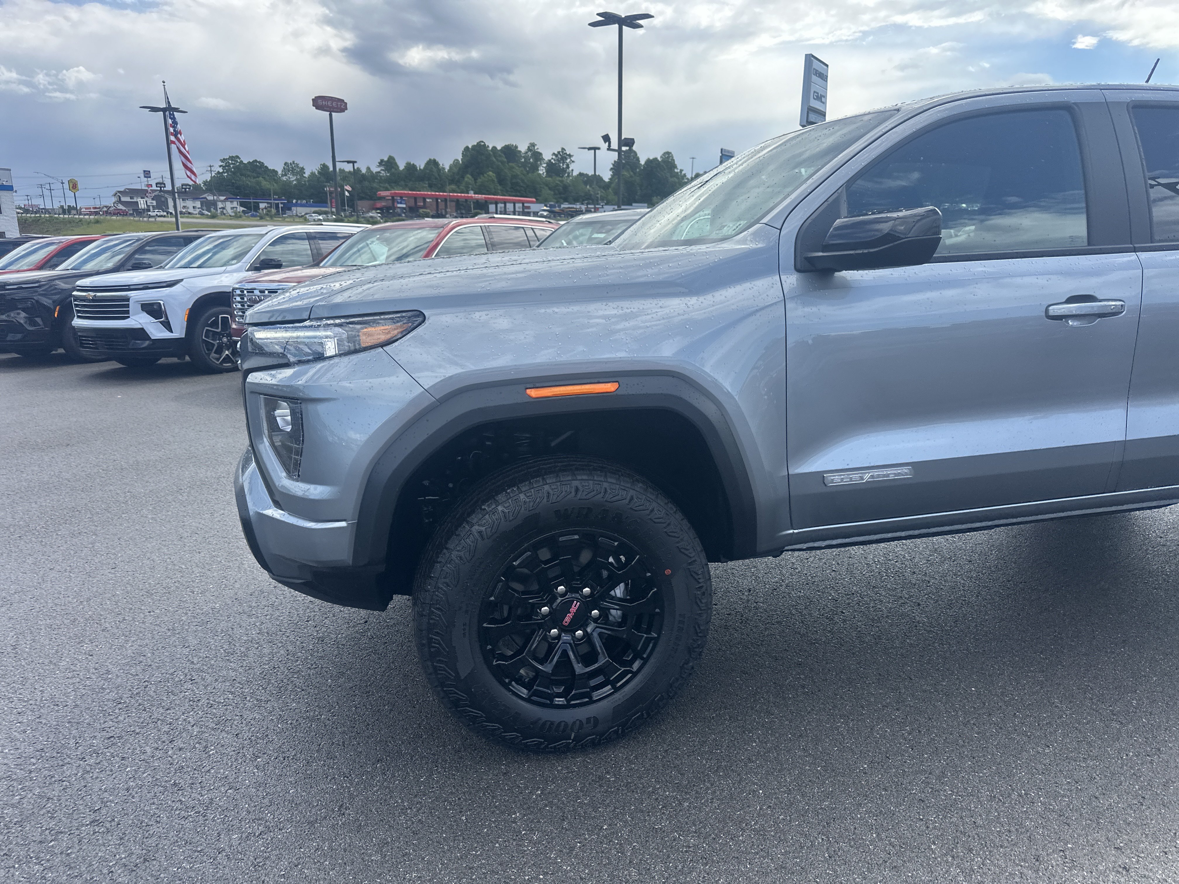 New 2026 GMC Canyon Elevation w/ Convenience Package AWD/4WD image 2