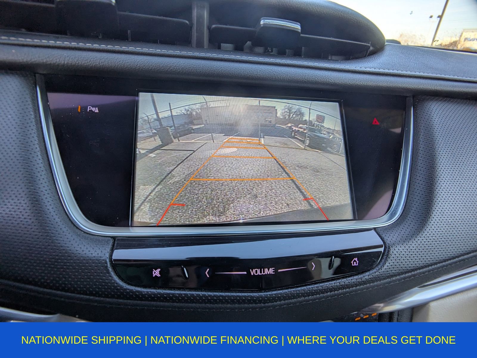 Used 2017 Cadillac XT5 Luxury w/ Driver Awareness Package image 29