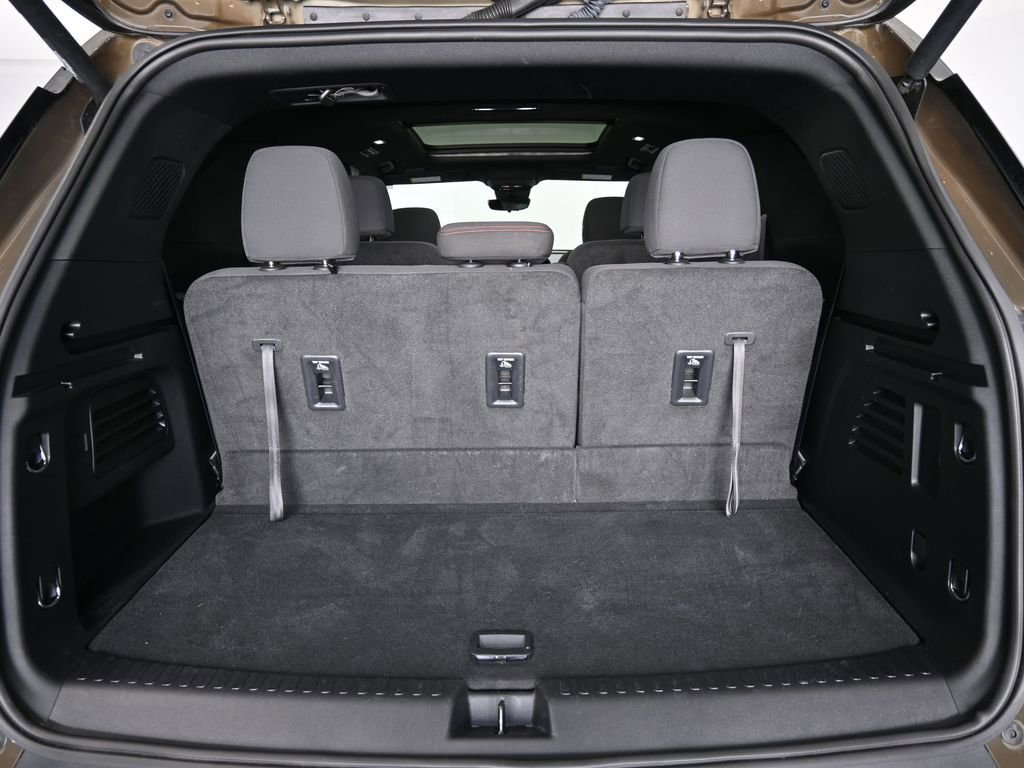 Used 2024 Chevrolet Traverse Z71 w/ Enhanced Driving Package image 35