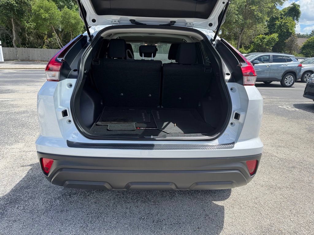 Used 2025 Mitsubishi Eclipse Cross LE AWD/4WD image 14