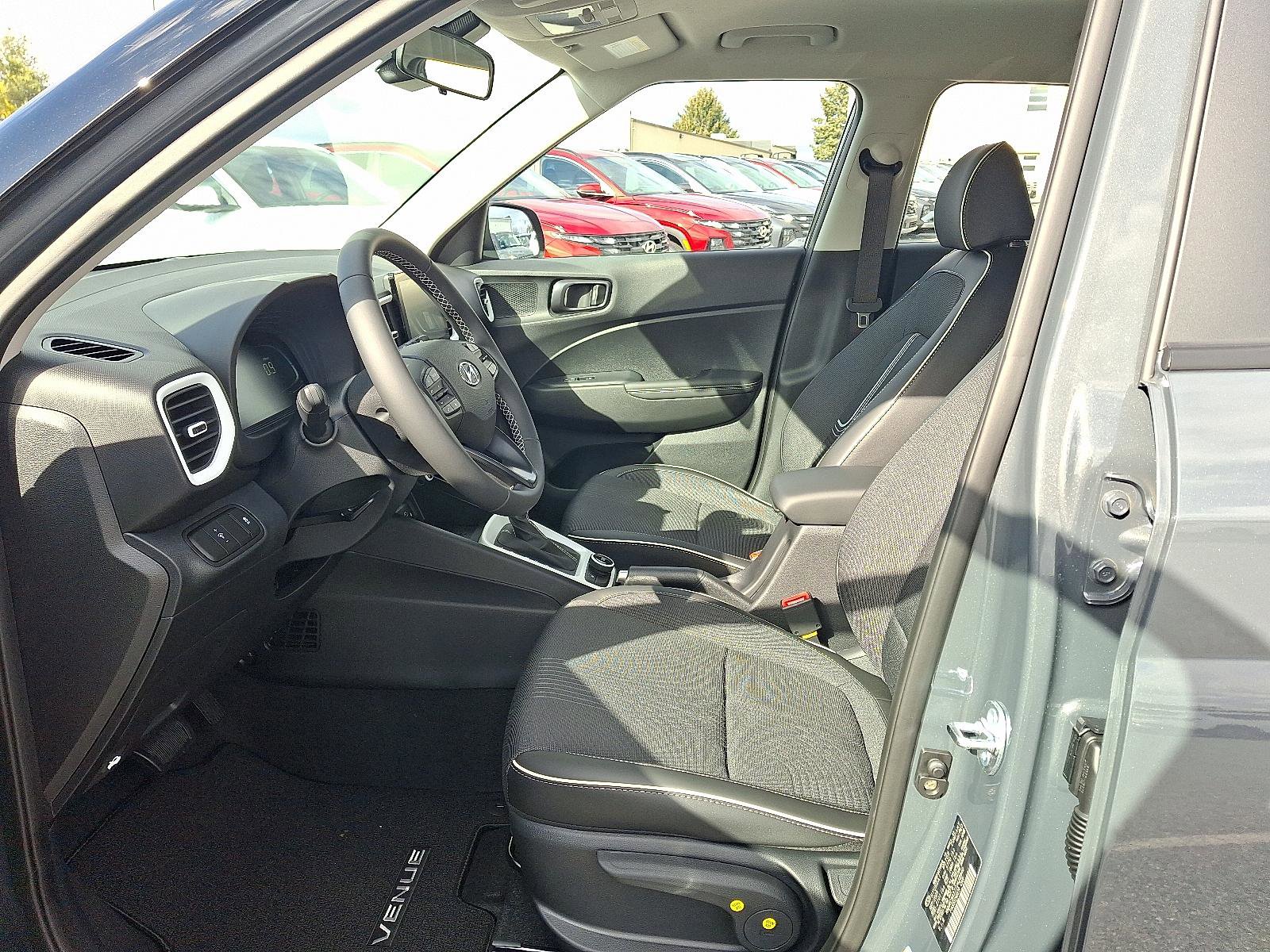 New 2026 Hyundai Venue SEL image 9