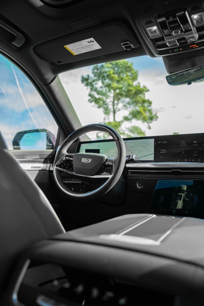 Used 2026 Cadillac Escalade Sport w/ Touring Package image 6