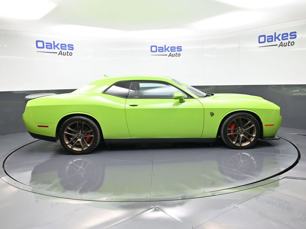 Used 2019 Dodge Challenger SRT Hellcat Redeye image 8