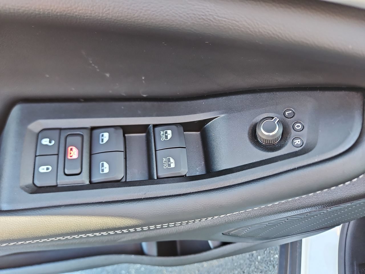 New 2026 Jeep Grand Cherokee Altitude AWD/4WD image 20