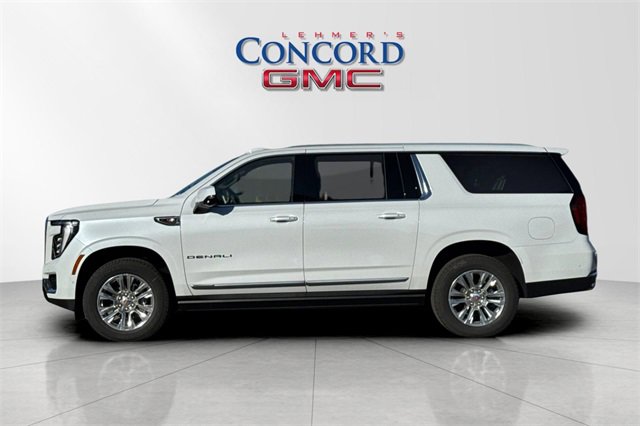 New 2026 GMC Yukon XL Denali w/ Sun & Power Step Package image 7