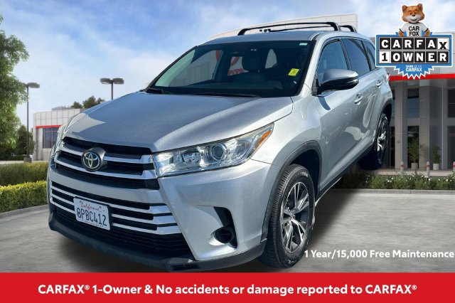 Used 2019 Toyota Highlander LE FWD image 2