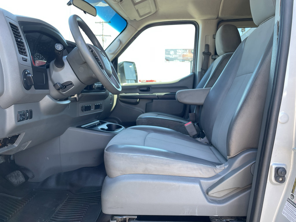 Used 2019 Nissan NV 3500 S image 10