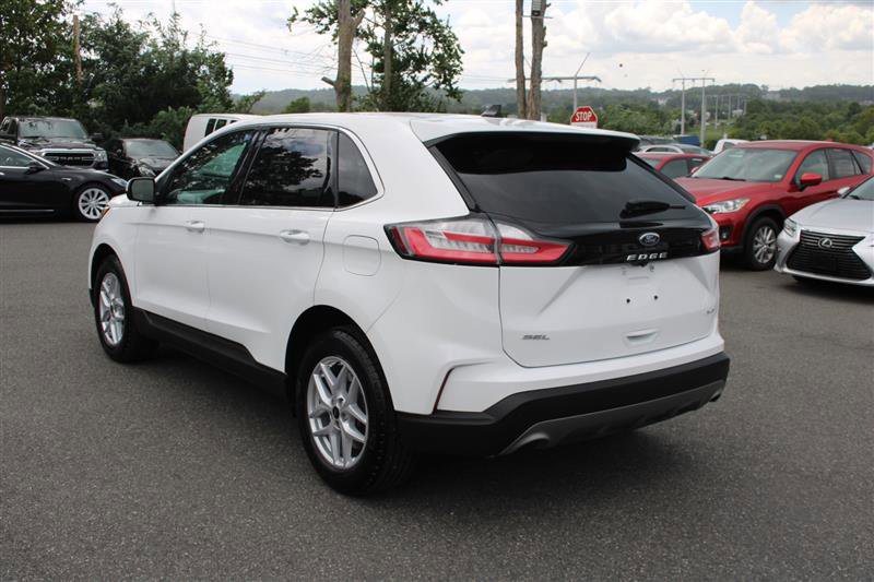Used 2024 Ford Edge SEL w/ Class II Trailer Tow Package AWD/4WD image 6