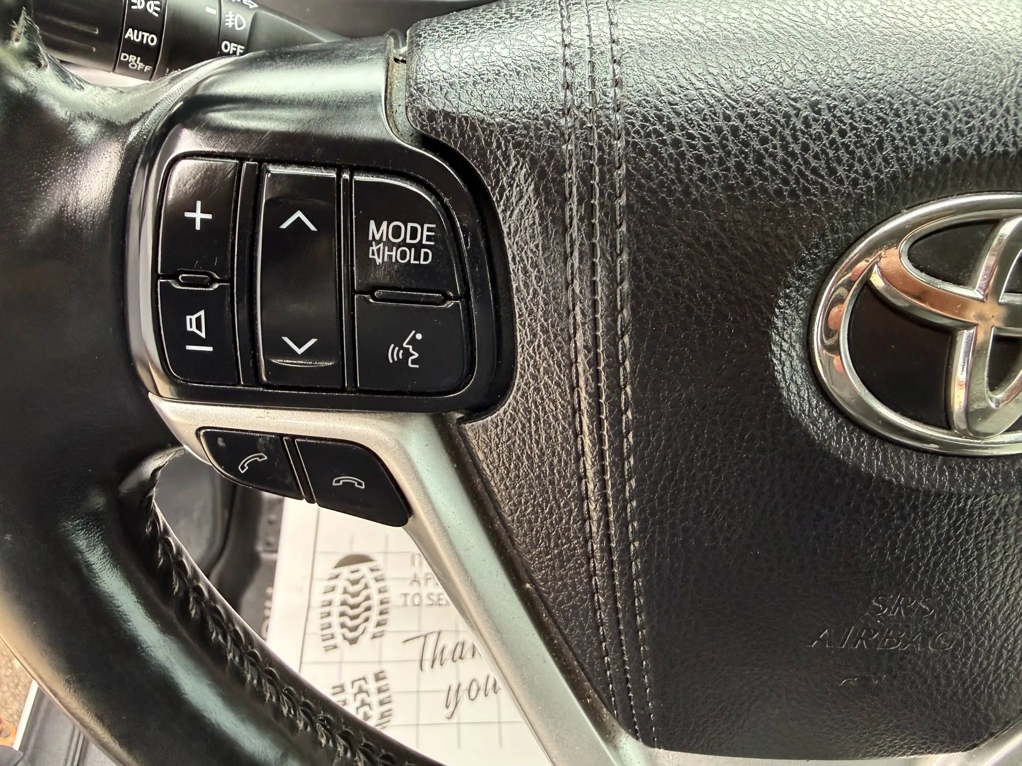 Used 2018 Toyota Highlander Plus AWD/4WD image 14