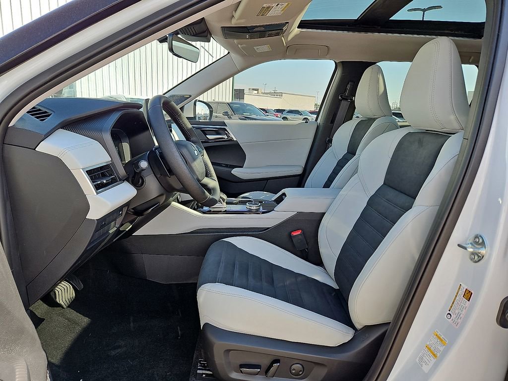 New 2025 Mitsubishi Outlander SE AWD/4WD image 9
